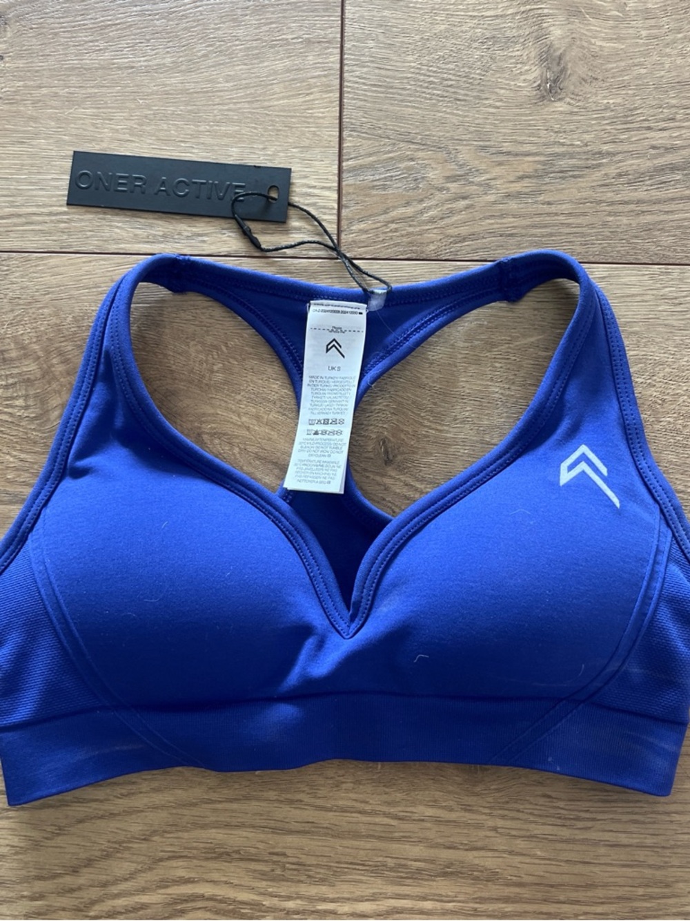 ONER ACTIVE 💙 Women's Royal Blue V-Neck Racerback Sports Bra - Size Small